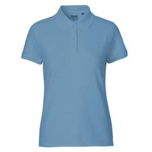 Hellblaues Damen-Poloshirt mit Polokragen, kurzem Arm und zweifacher Knopfleiste