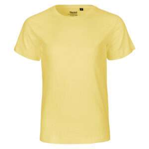 Gelbes schlichtes T‑Shirt auf weißem Hintergrund