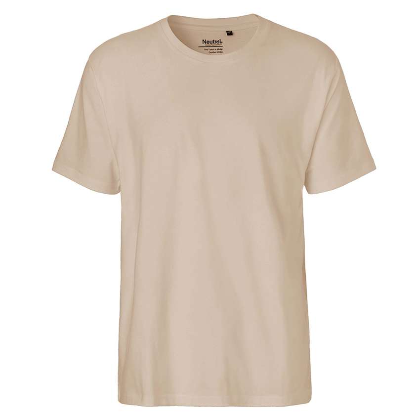 Beiges, schlichtes Kurzarm-T-Shirt mit Rundhalsausschnitt auf weißem Hintergrund