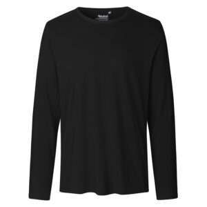 Schwarzes langärmeliges T-Shirt mit Rundhalsausschnitt vor weißem Hintergrund