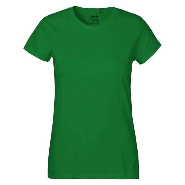 Grünes Damen-T-Shirt mit rundem Ausschnitt vor weißem Hintergrund