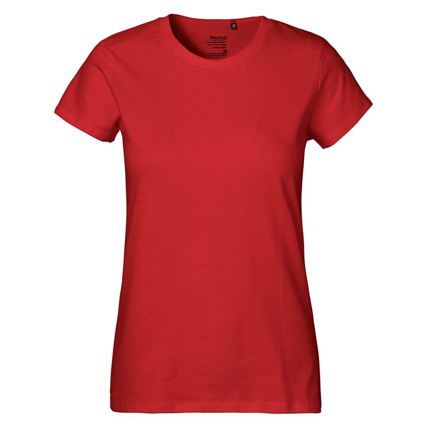 Rotes, kurzärmeliges Damen-T-Shirt mit rundem Ausschnitt vor weißem Hintergrund