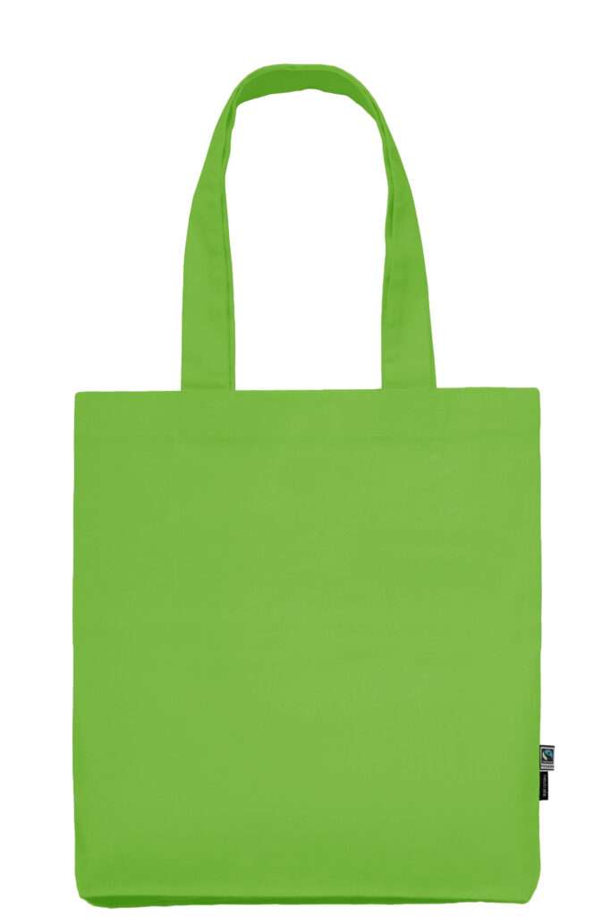 Grüne Stoff-Einkaufstasche mit langen Tragehenkeln und Fairtrade-Label