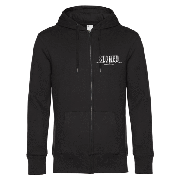 Schwarzer Reißverschluss-Hoodie mit weißem STONED-Logo auf der linken Brust