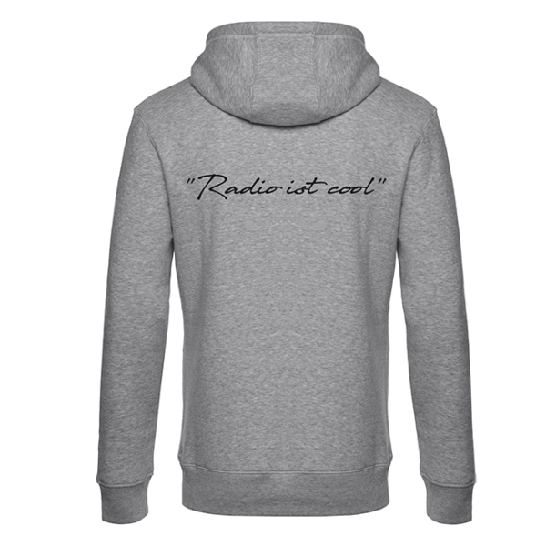 Grau melierter Hoodie von hinten mit Handlettering-Schriftzug „Radio ist cool“ auf dem Rücken.