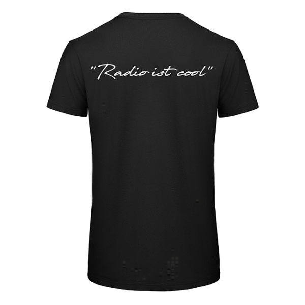 Schwarzes T-Shirt Rückansicht mit weißer Schreibschrift 'Radio ist cool' oben